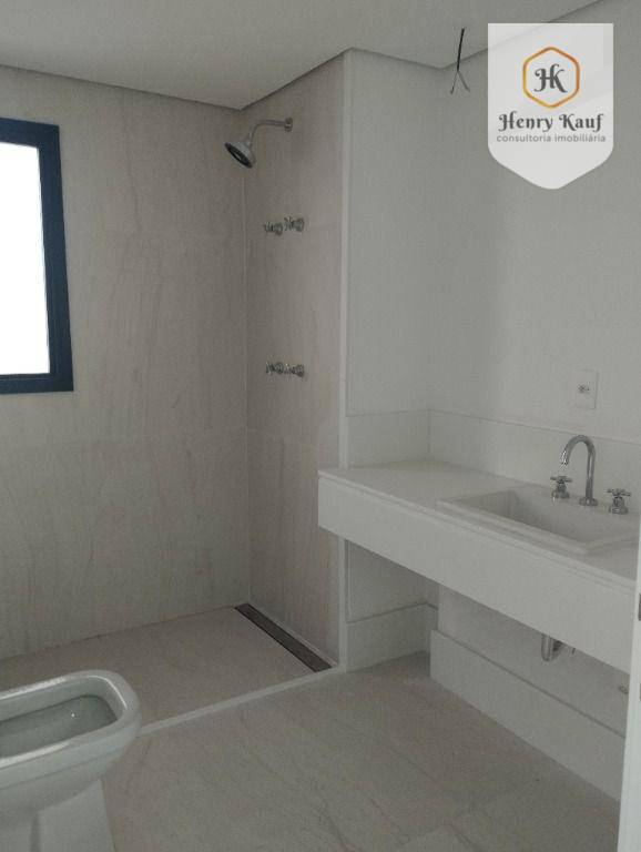 Apartamento à venda com 3 quartos, 209m² - Foto 33