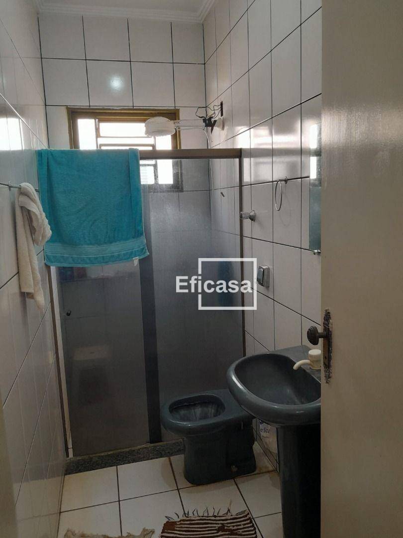 Casa à venda com 2 quartos, 90m² - Foto 10