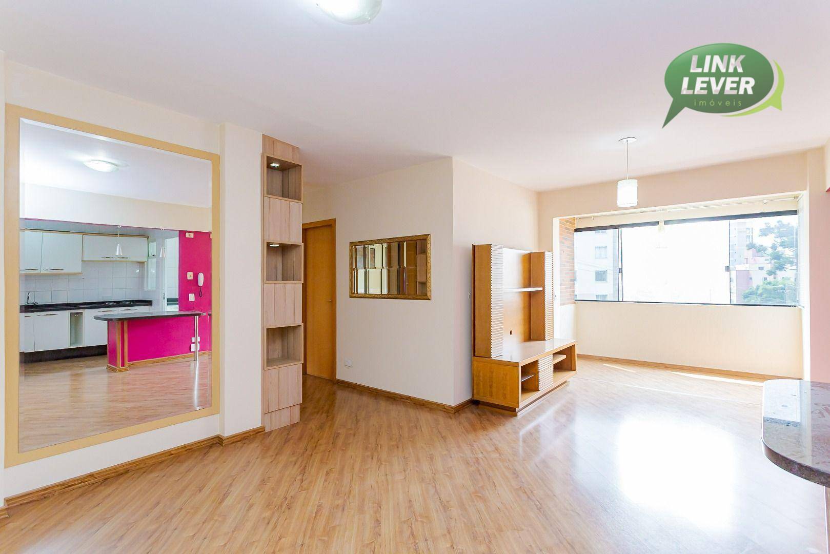 Apartamento à venda com 2 quartos, 67m² - Foto 1