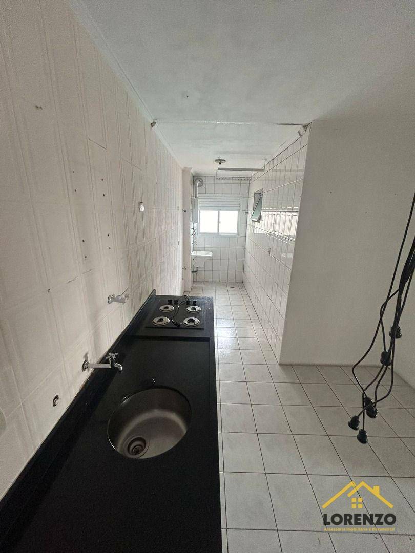 Apartamento à venda com 3 quartos, 70m² - Foto 9