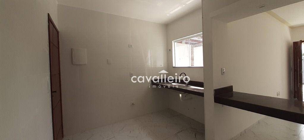 Casa à venda com 3 quartos, 98m² - Foto 4