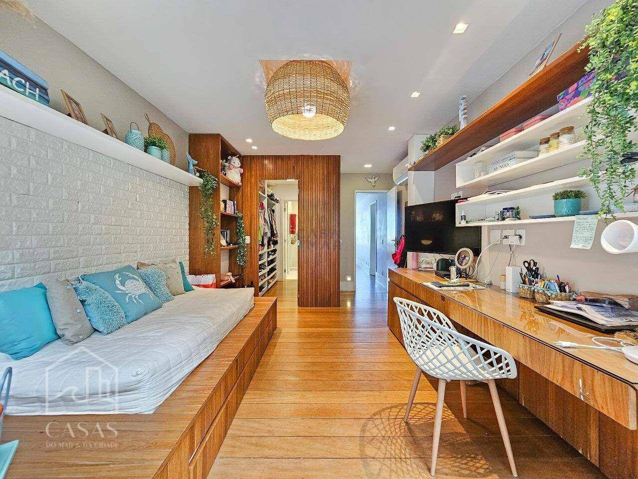 Casa à venda com 5 quartos, 450m² - Foto 2