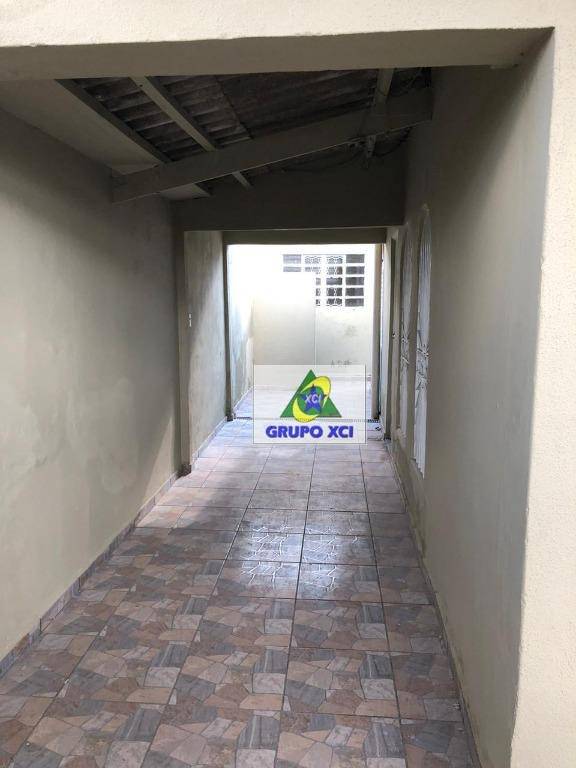 Casa à venda com 4 quartos, 147m² - Foto 6