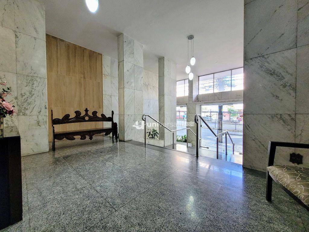 Apartamento à venda com 3 quartos, 118m² - Foto 3