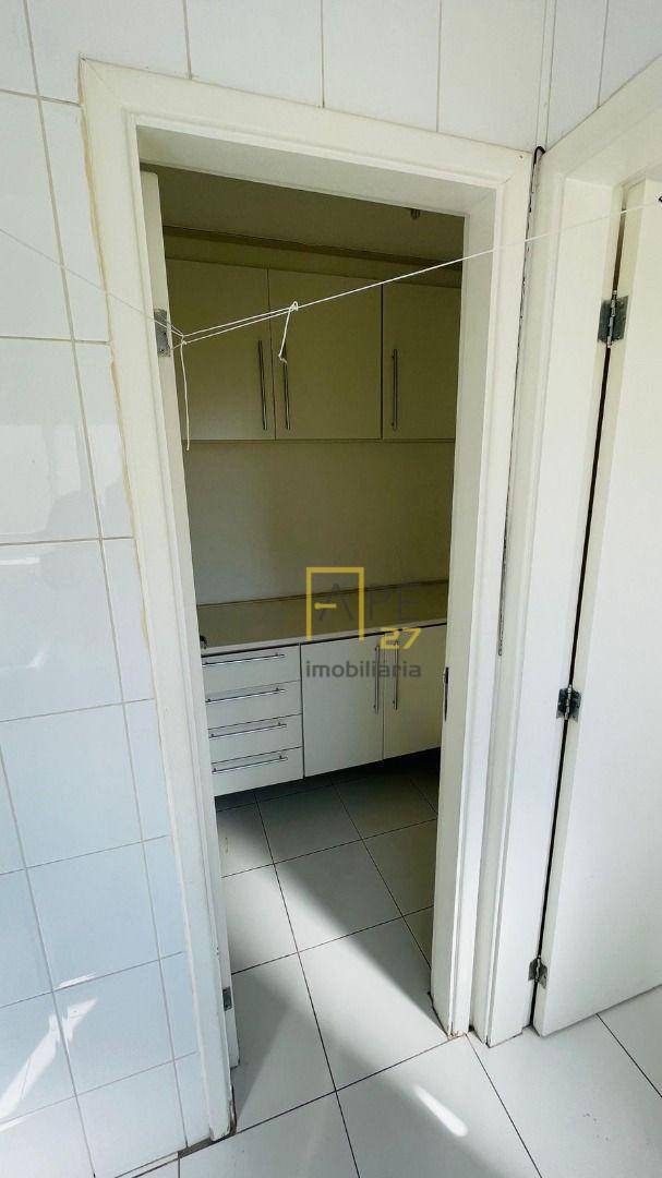 Apartamento para alugar com 3 quartos, 134m² - Foto 24