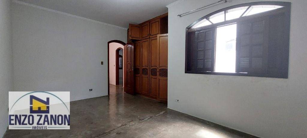 Casa à venda e aluguel com 3 quartos, 540m² - Foto 25