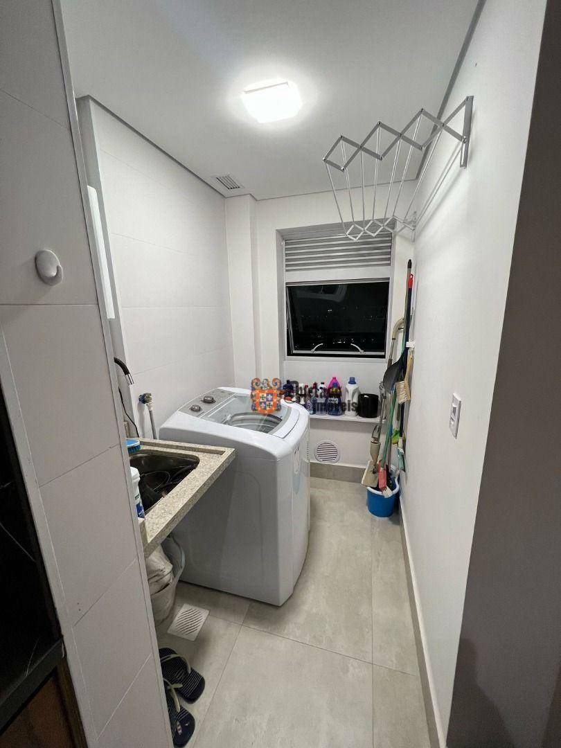 Apartamento à venda com 3 quartos, 106m² - Foto 18