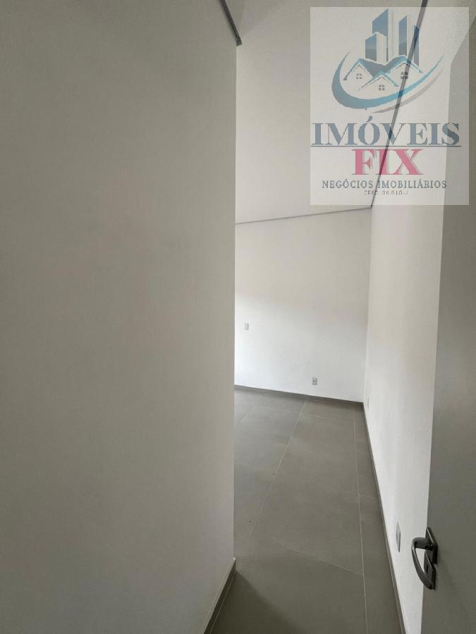 Casa à venda com 3 quartos, 120m² - Foto 8