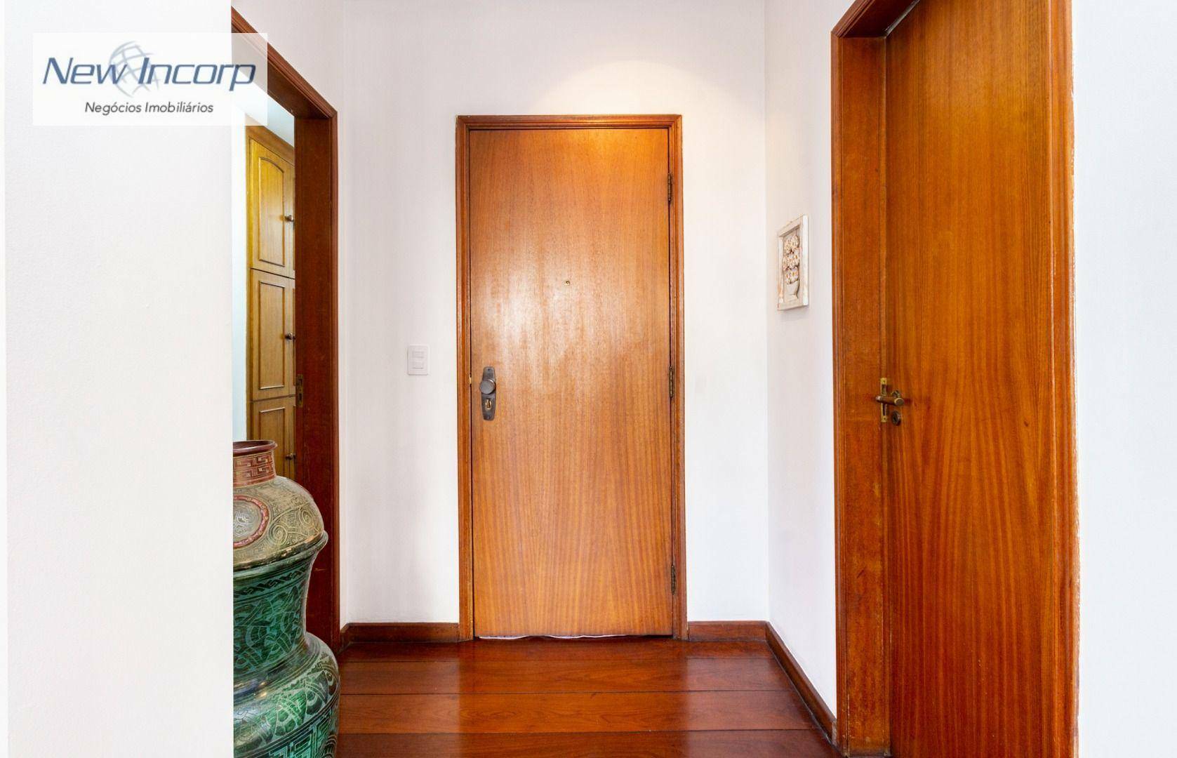 Apartamento à venda com 4 quartos, 200m² - Foto 4