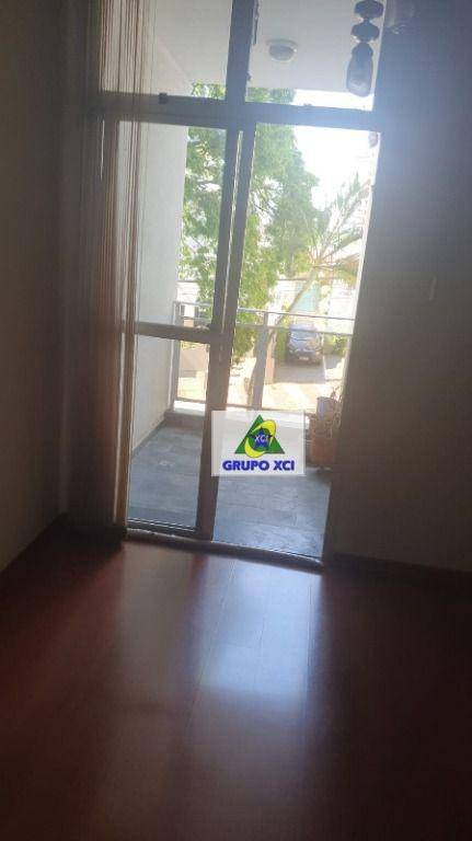 Apartamento à venda com 3 quartos, 93m² - Foto 3