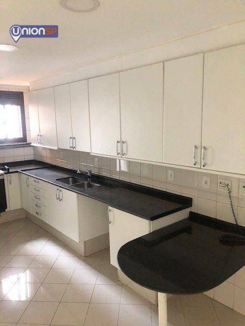 Apartamento à venda com 3 quartos, 160m² - Foto 12