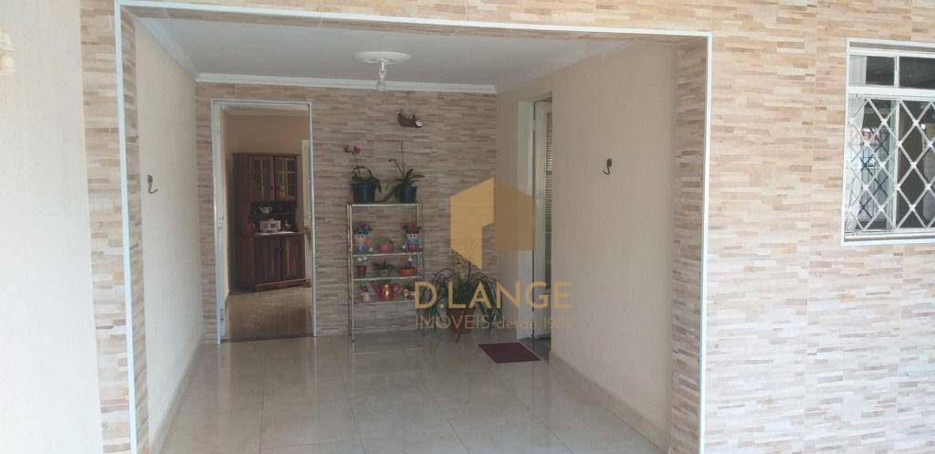 Casa à venda com 3 quartos, 174m² - Foto 2