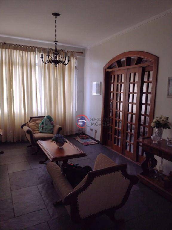 Apartamento à venda com 3 quartos, 122m² - Foto 2