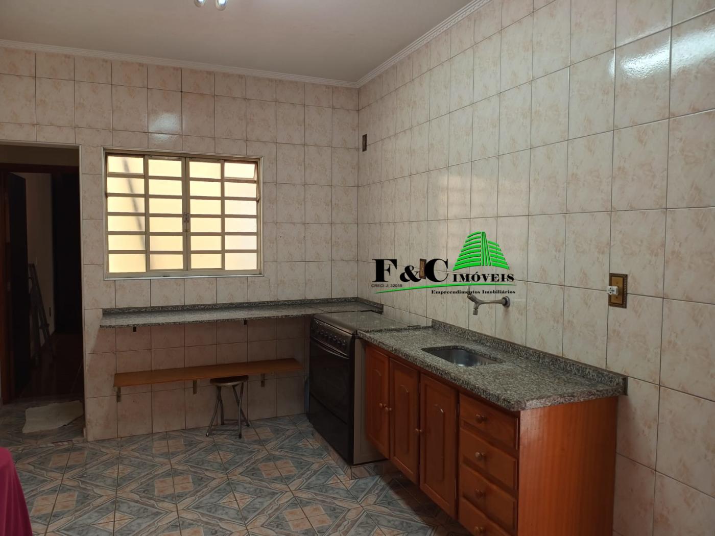 Casa à venda com 4 quartos, 378m² - Foto 13