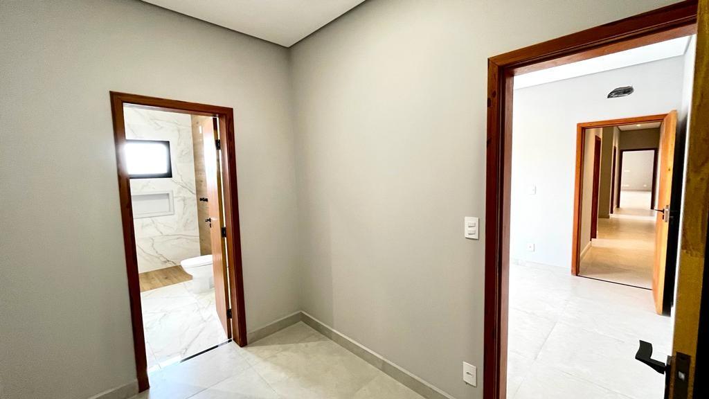 Casa à venda com 3 quartos, 300m² - Foto 20