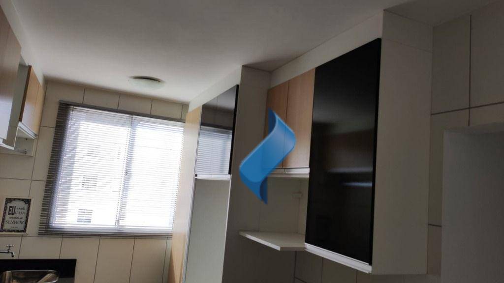 Apartamento à venda com 3 quartos, 80m² - Foto 7