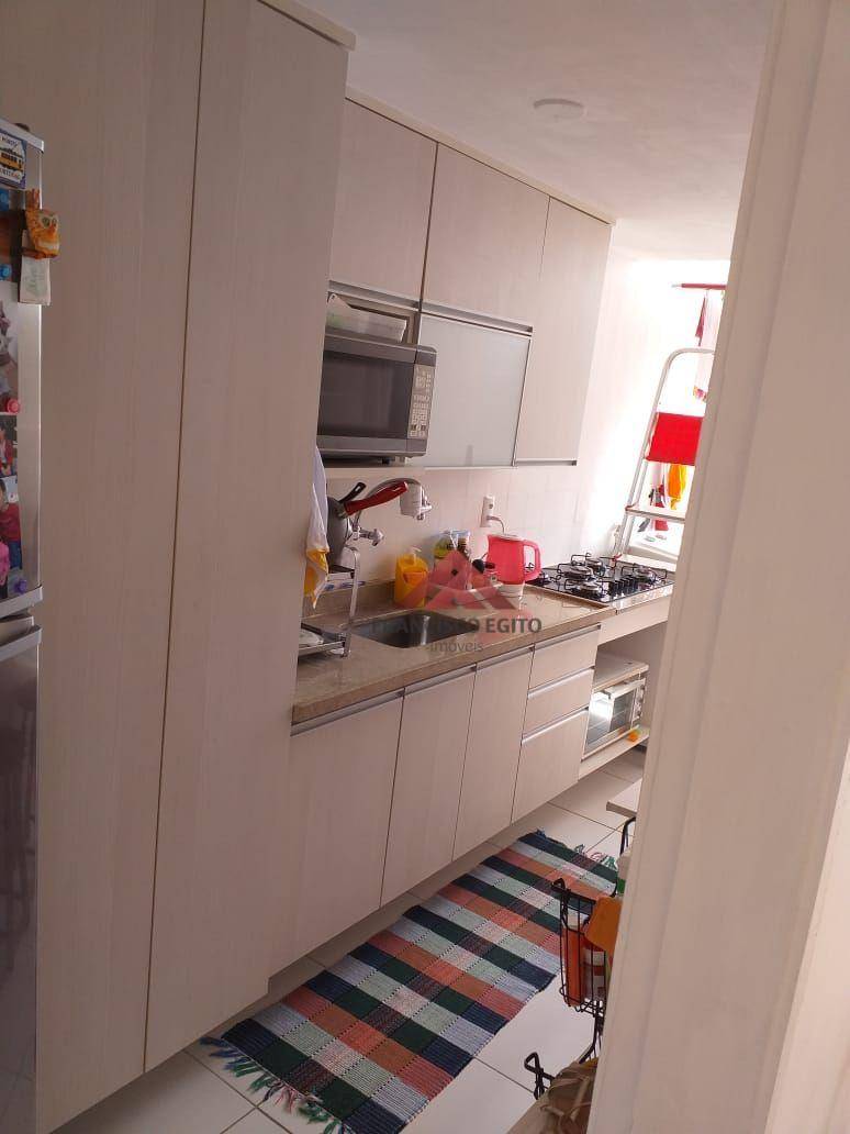 Apartamento à venda com 2 quartos, 72m² - Foto 8