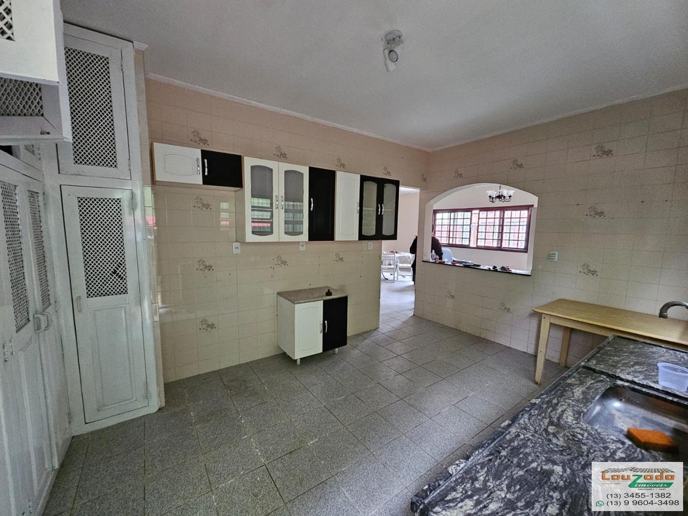 Casa à venda com 3 quartos, 250m² - Foto 12