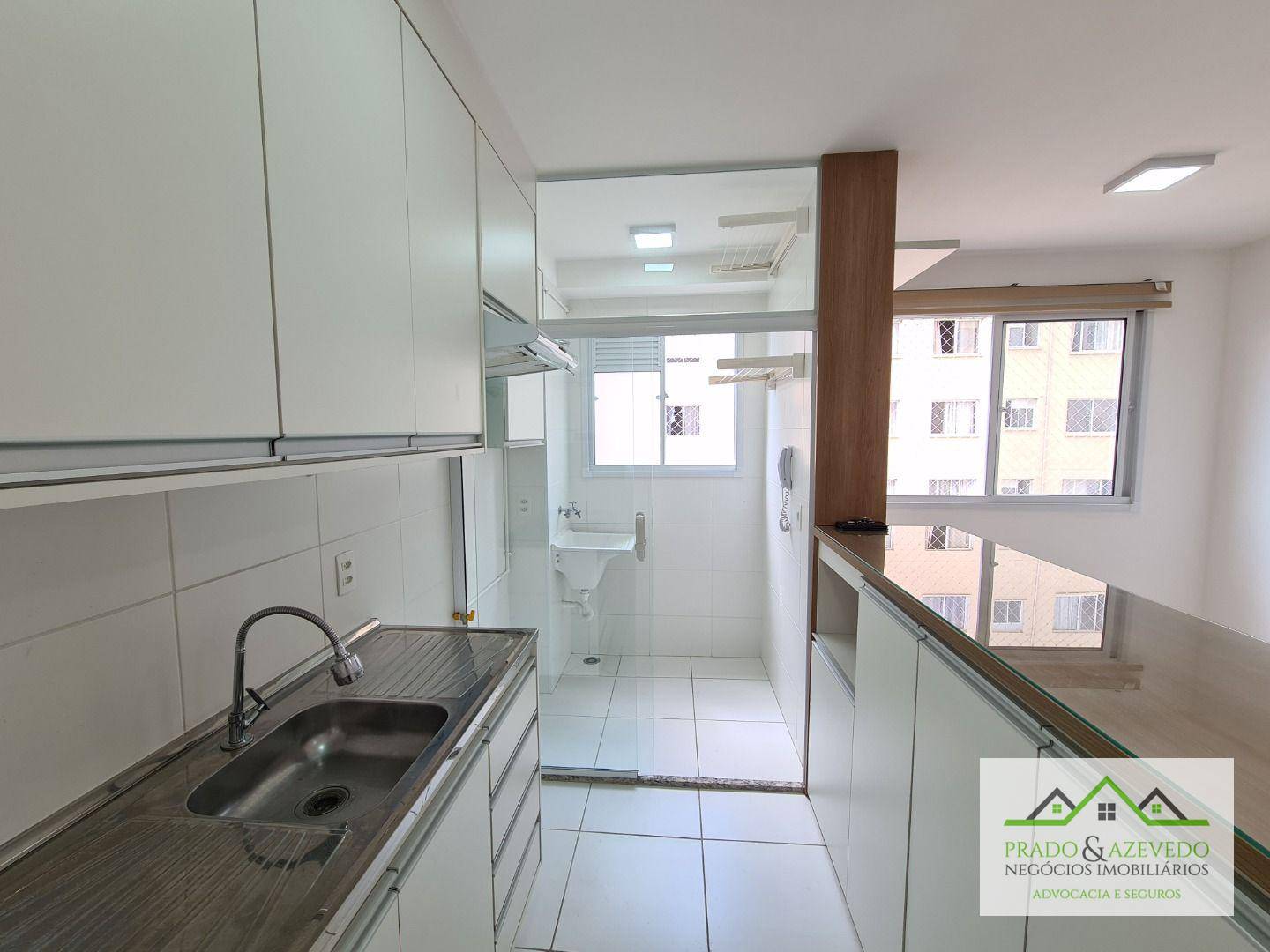 Apartamento para alugar com 2 quartos, 41m² - Foto 3