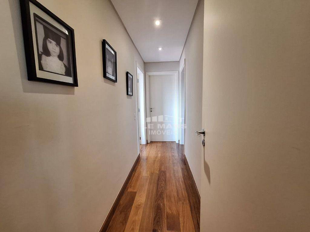 Apartamento à venda com 4 quartos, 278m² - Foto 17