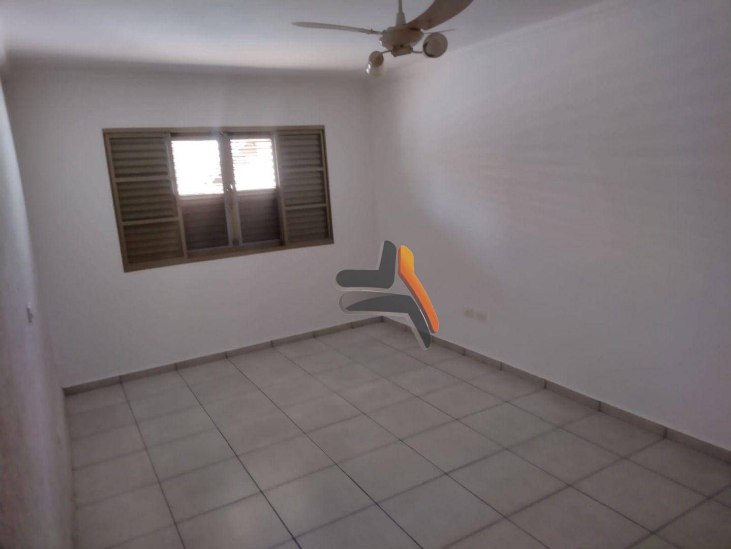 Casa de Condomínio à venda com 4 quartos, 200m² - Foto 14