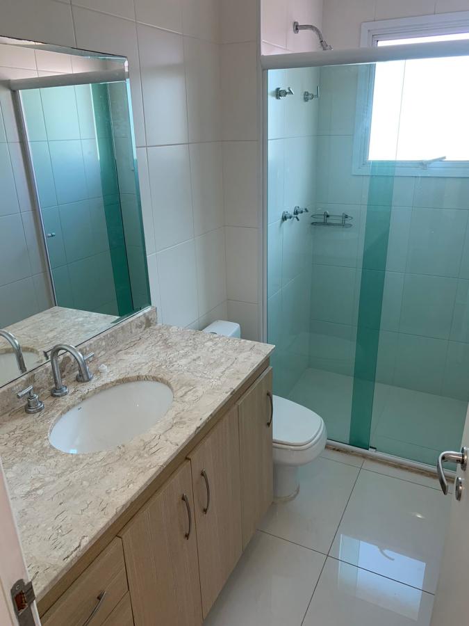 Apartamento para alugar com 4 quartos, 234m² - Foto 7