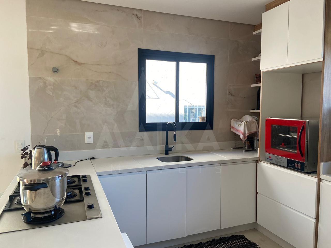 Casa para alugar com 4 quartos, 270m² - Foto 8