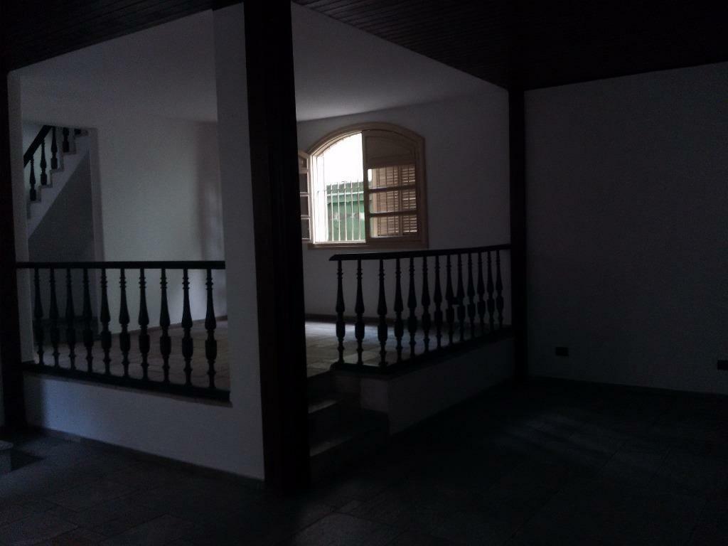 Casa à venda com 3 quartos, 420m² - Foto 3