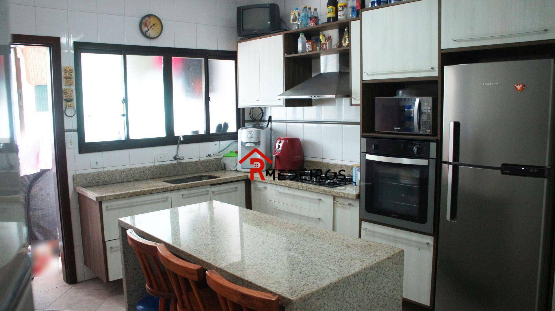 Apartamento à venda com 3 quartos, 107m² - Foto 6