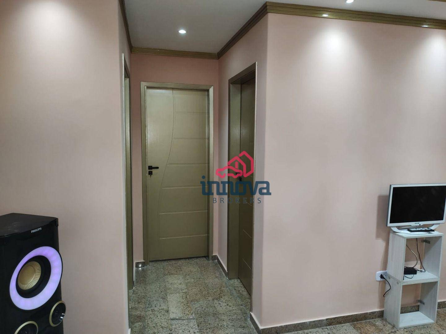 Apartamento à venda com 2 quartos, 66m² - Foto 4