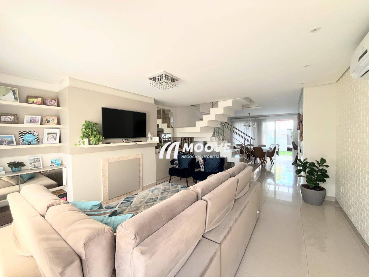 Sobrado, 3 quartos, 231 m² - Foto 1