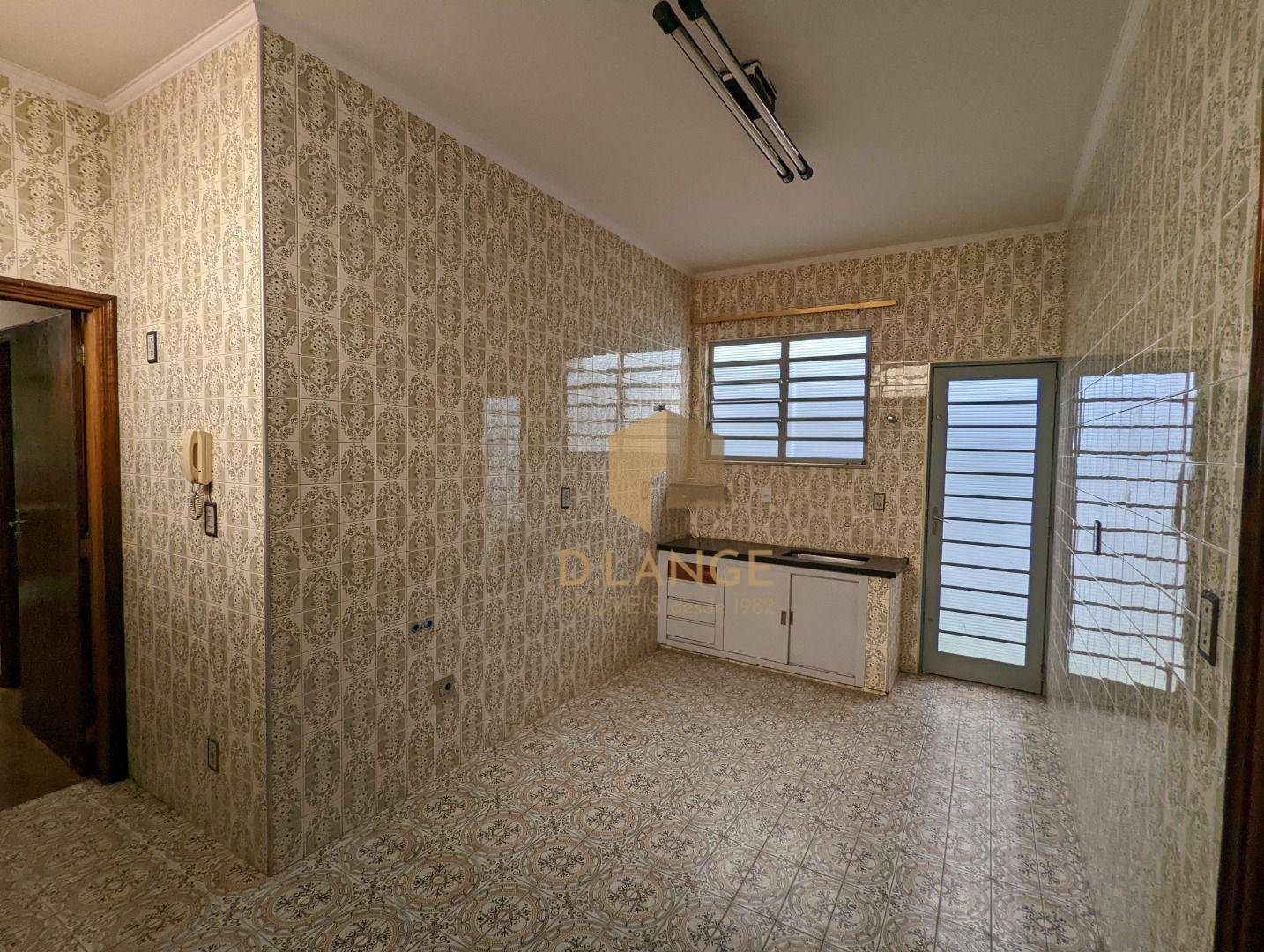 Casa para alugar com 3 quartos, 200m² - Foto 17