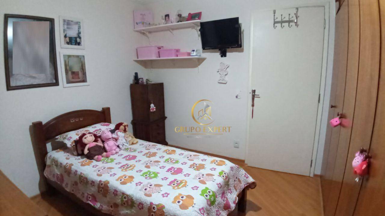 Apartamento à venda com 2 quartos, 75m² - Foto 17