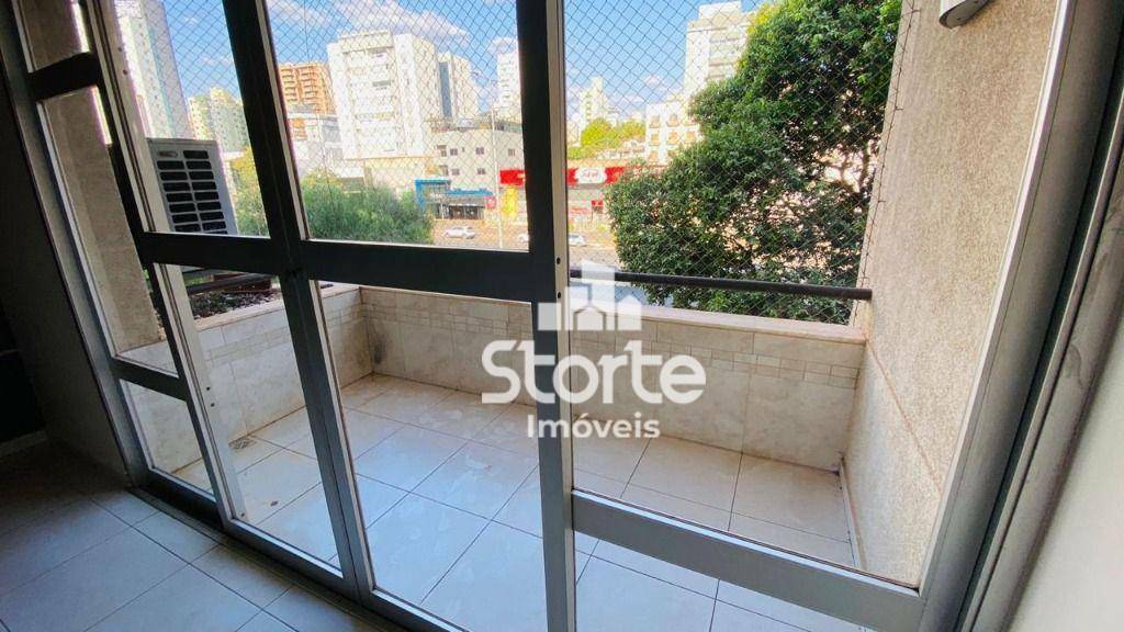 Apartamento à venda com 4 quartos, 194m² - Foto 6