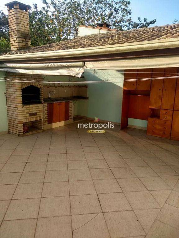 Sobrado à venda com 3 quartos, 220m² - Foto 2