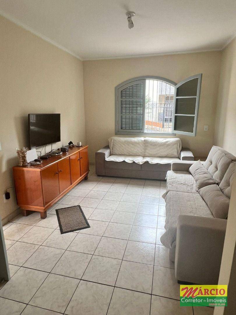 Casa à venda com 4 quartos, 148m² - Foto 4