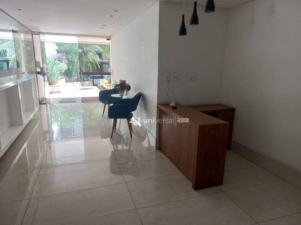 Apartamento à venda com 4 quartos, 220m² - Foto 2