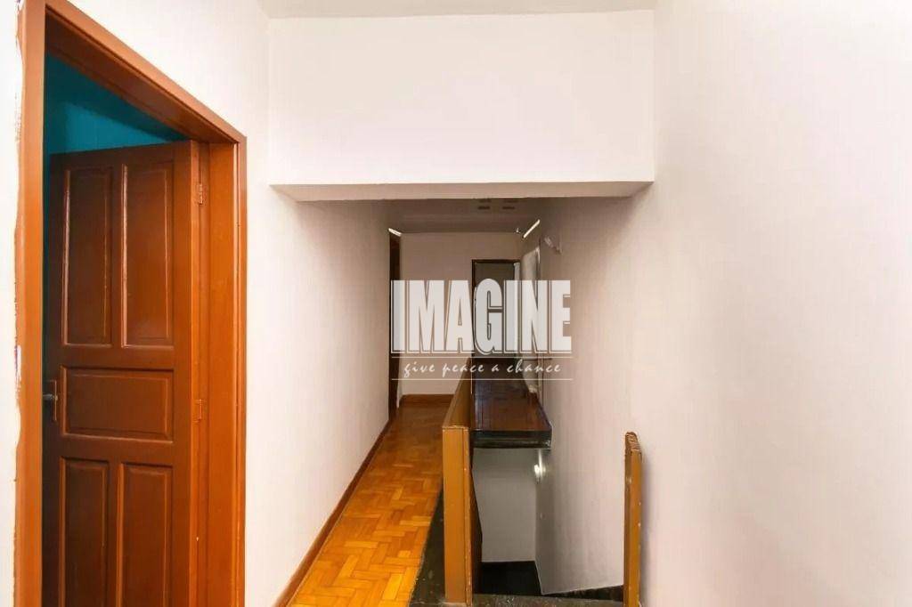 Sobrado à venda e aluguel com 3 quartos, 220m² - Foto 4