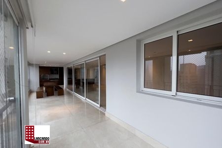 Apartamento à venda com 3 quartos, 223m² - Foto 15