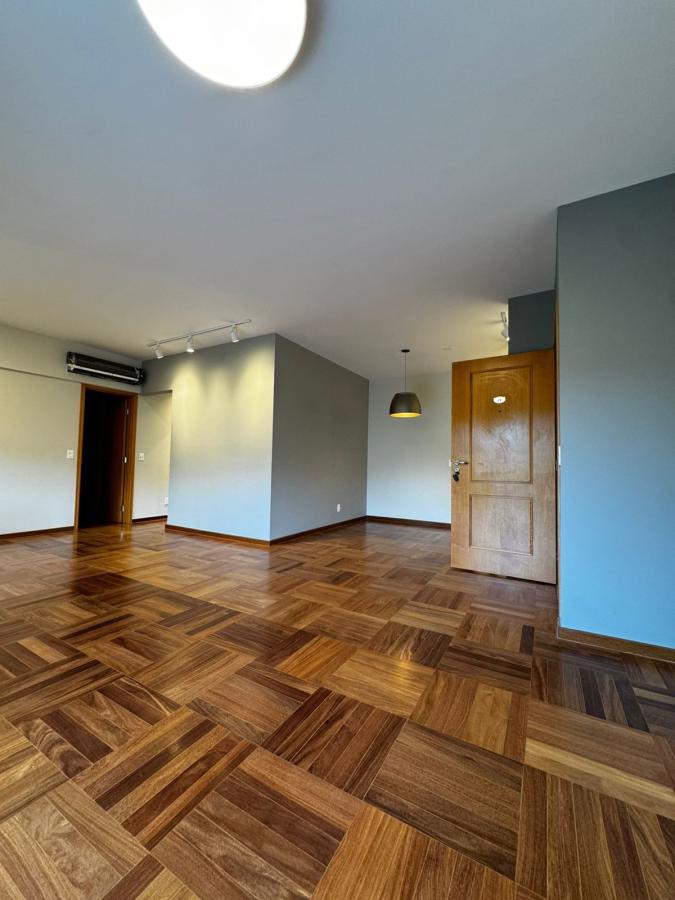 Apartamento para alugar com 3 quartos, 139m² - Foto 17