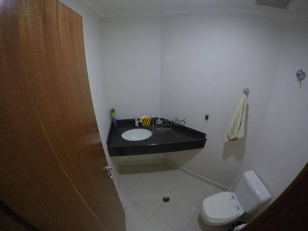 Apartamento à venda com 4 quartos, 215m² - Foto 29