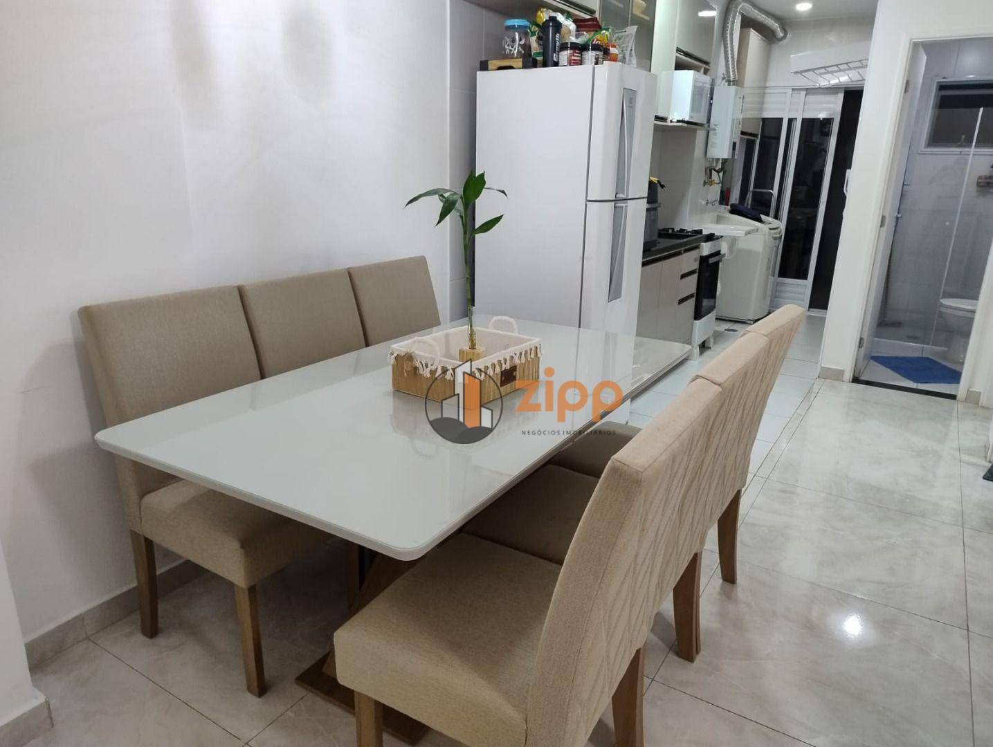 Apartamento à venda com 2 quartos, 63m² - Foto 3