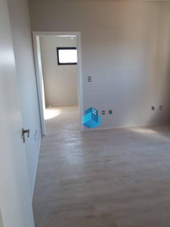 Casa à venda com 4 quartos, 270m² - Foto 11