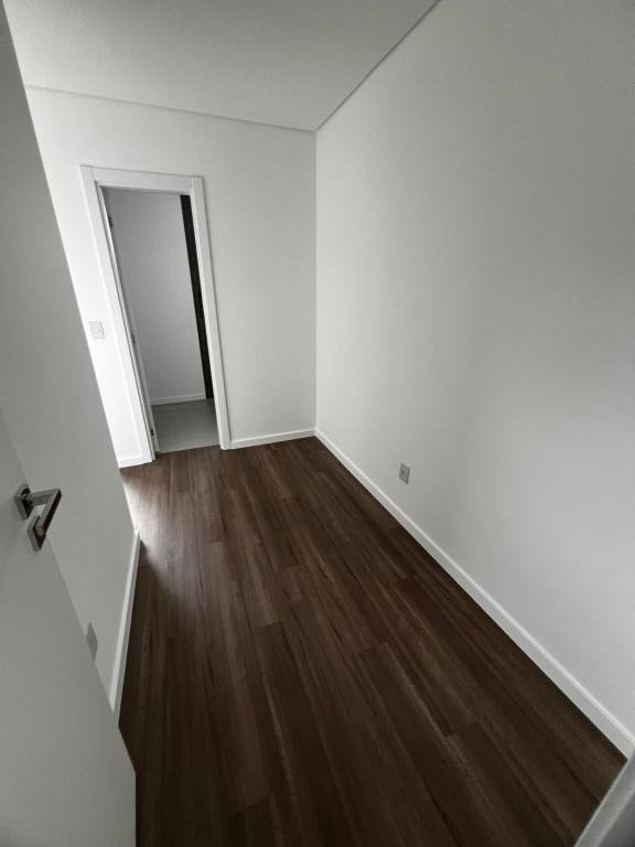 Apartamento à venda com 2 quartos, 68m² - Foto 10