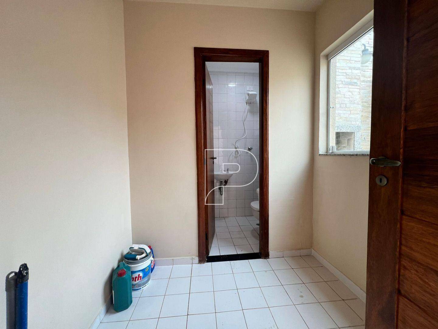 Casa à venda com 3 quartos, 170m² - Foto 8