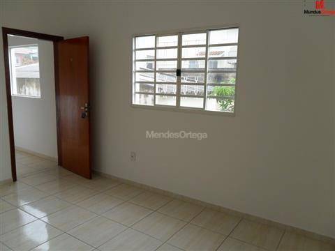 Apartamento para alugar com 2 quartos, 65m² - Foto 7