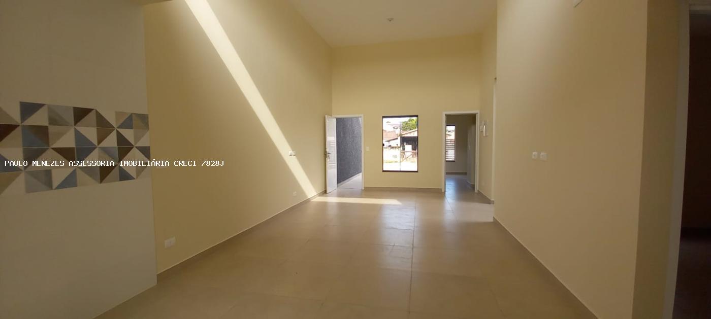 Casa à venda com 3 quartos, 168m² - Foto 3