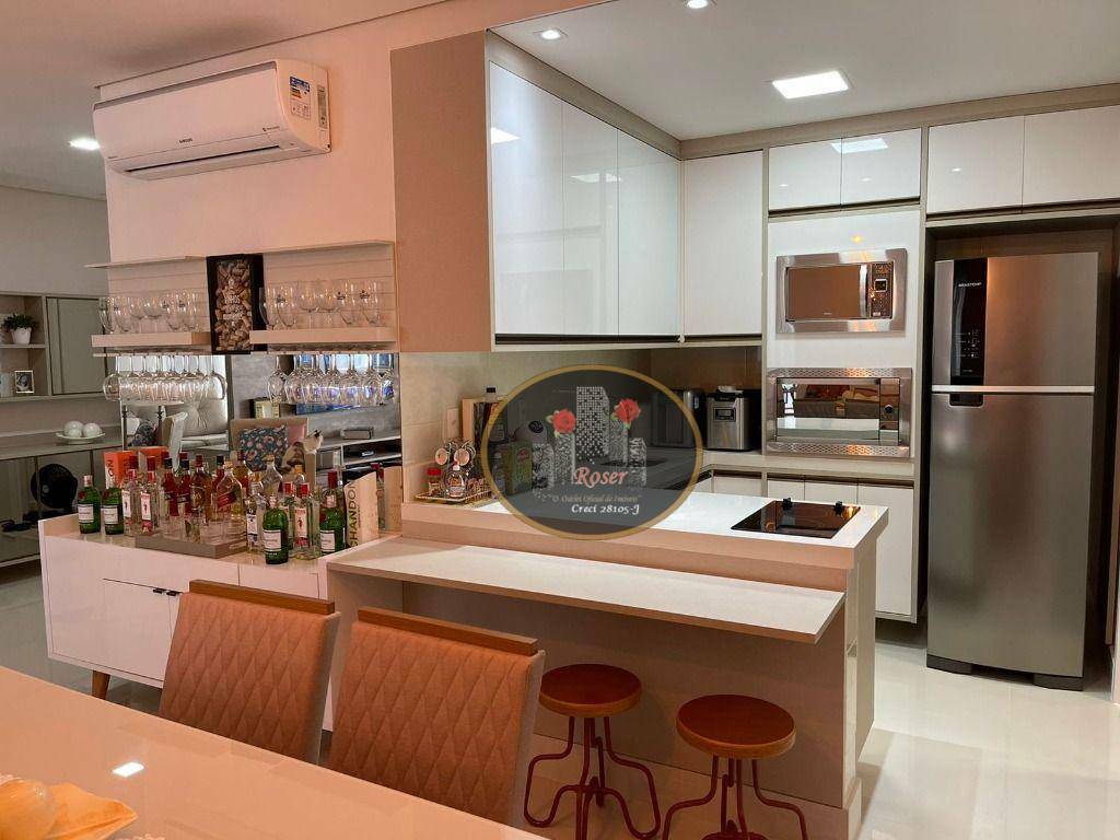 Apartamento para alugar com 1 quarto, 95m² - Foto 8