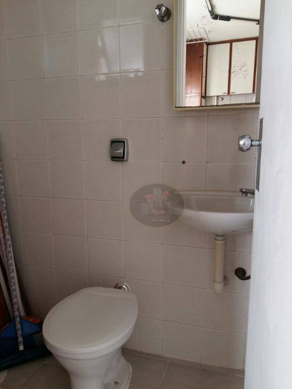 Apartamento à venda com 3 quartos, 180m² - Foto 13