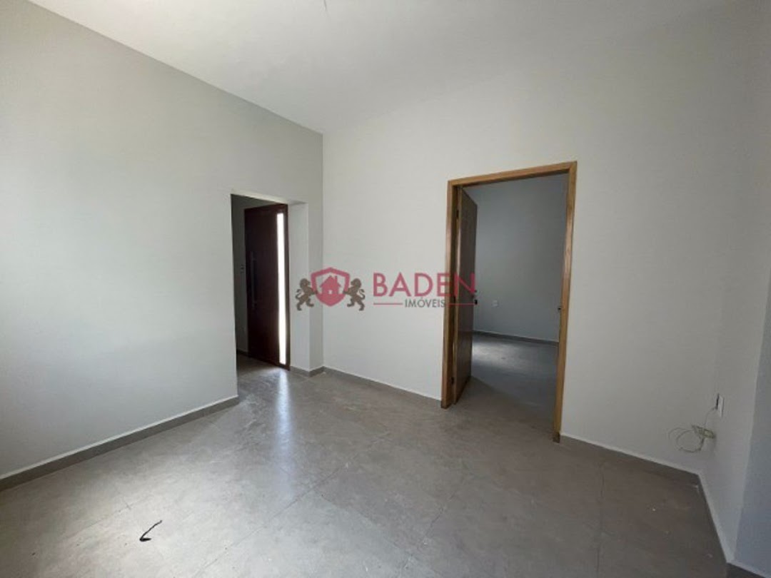 Casa à venda com 3 quartos, 299m² - Foto 10